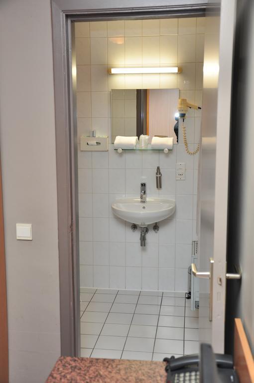 Hotel Afrit 28 Heusden-Zolder Pokoj fotografie