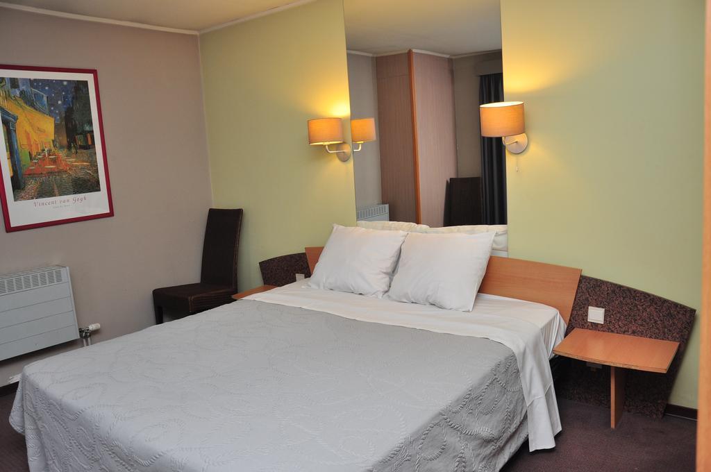 Hotel Afrit 28 Heusden-Zolder Pokoj fotografie