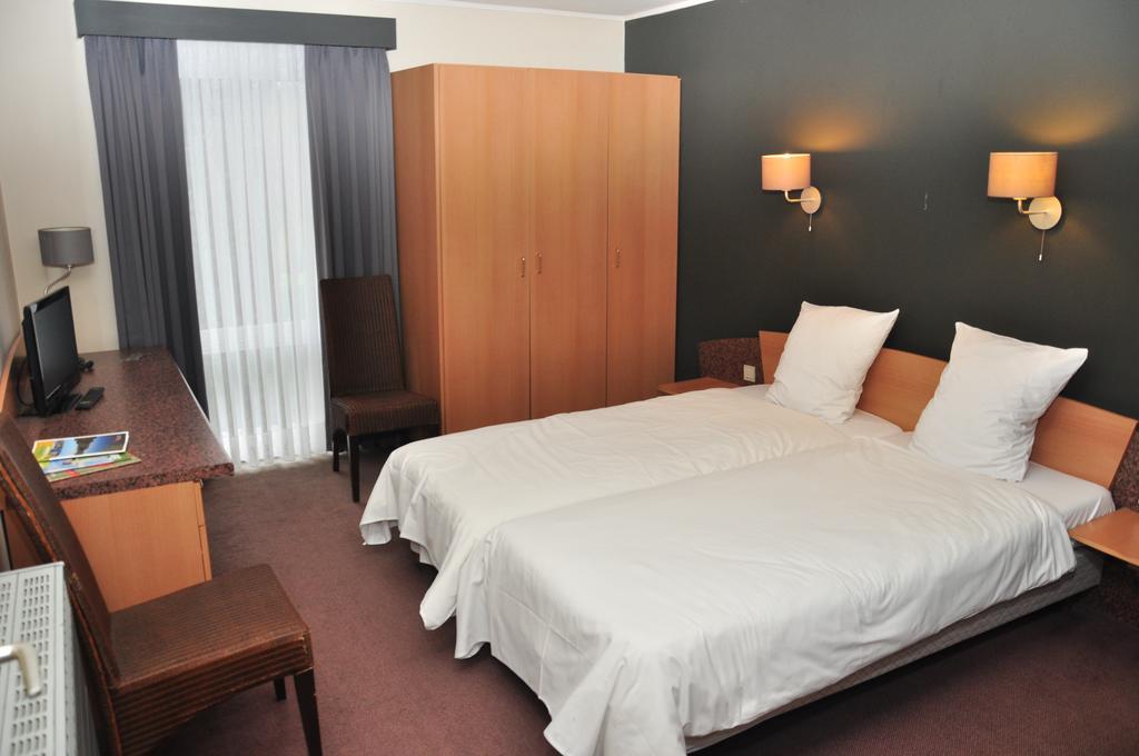 Hotel Afrit 28 Heusden-Zolder Pokoj fotografie
